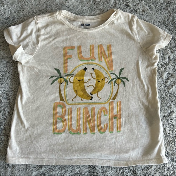 Old Navy Medium summer shirt lot - Picture 5 of 5